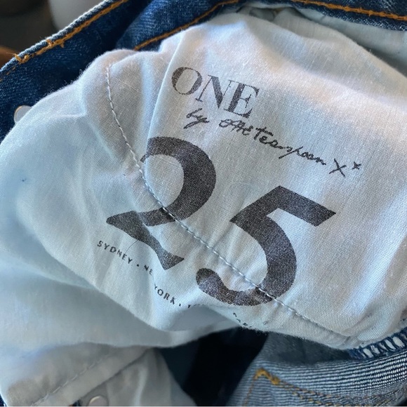 ⏱️24 HR SALE⏱️ One Teaspoon Shorts - Picture 5 of 6